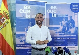 El edil de Participación Ciudadana, Enrique Rodríguez, ha presentado la iniciativa.