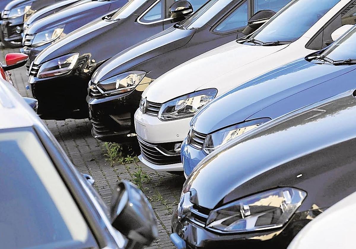 ¿Vas a comprar un coche? Estos son los tres mejores préstamos bancarios, según la OCU