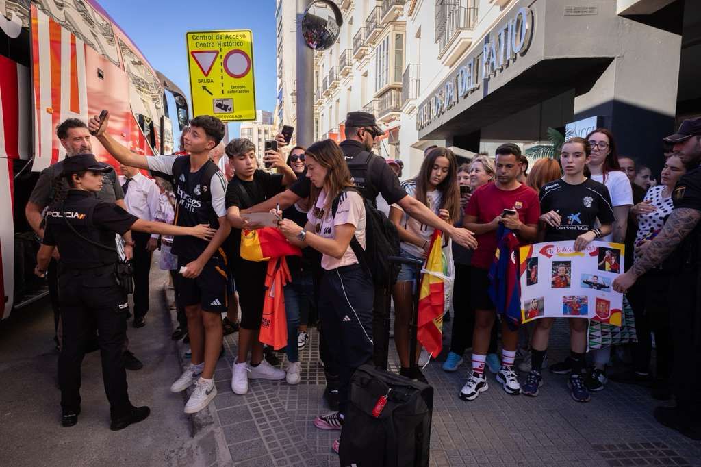 Las fotos de la selección española femenina de fútbol en Málaga