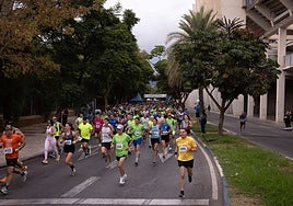 Una instantánea de la carrera, que ha partido de la Avenida de la Palmilla, junto a la