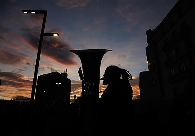 Músico de la Esperanza en la tarde del Jueves Santo.