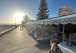 Imagen del paseo marítimo de Ferrara en Torrox-Costa.