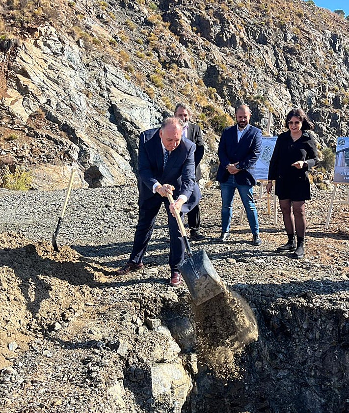 Imagen secundaria 2 - Momentos del acto.