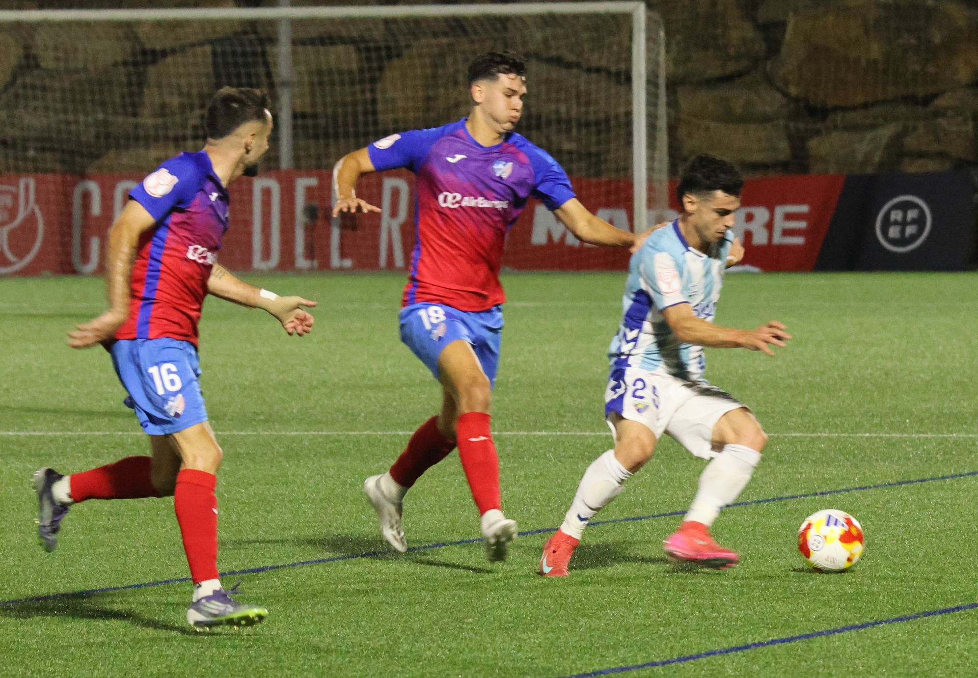 El Estepona-Málaga de Copa del Rey, en imágenes