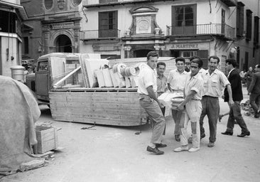 Estampas de Málaga | Plaza de la Constitución años sesenta, cambio de imagen