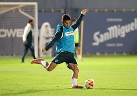Chupete, durante un entrenamiento preparatorio para el partido de Copa del Rey.