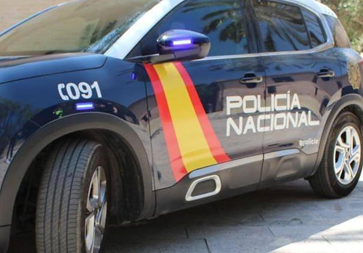 Siete detenidos en Alicante y Málaga al caer una red de contrabando internacional de tabaco y gas de la risa