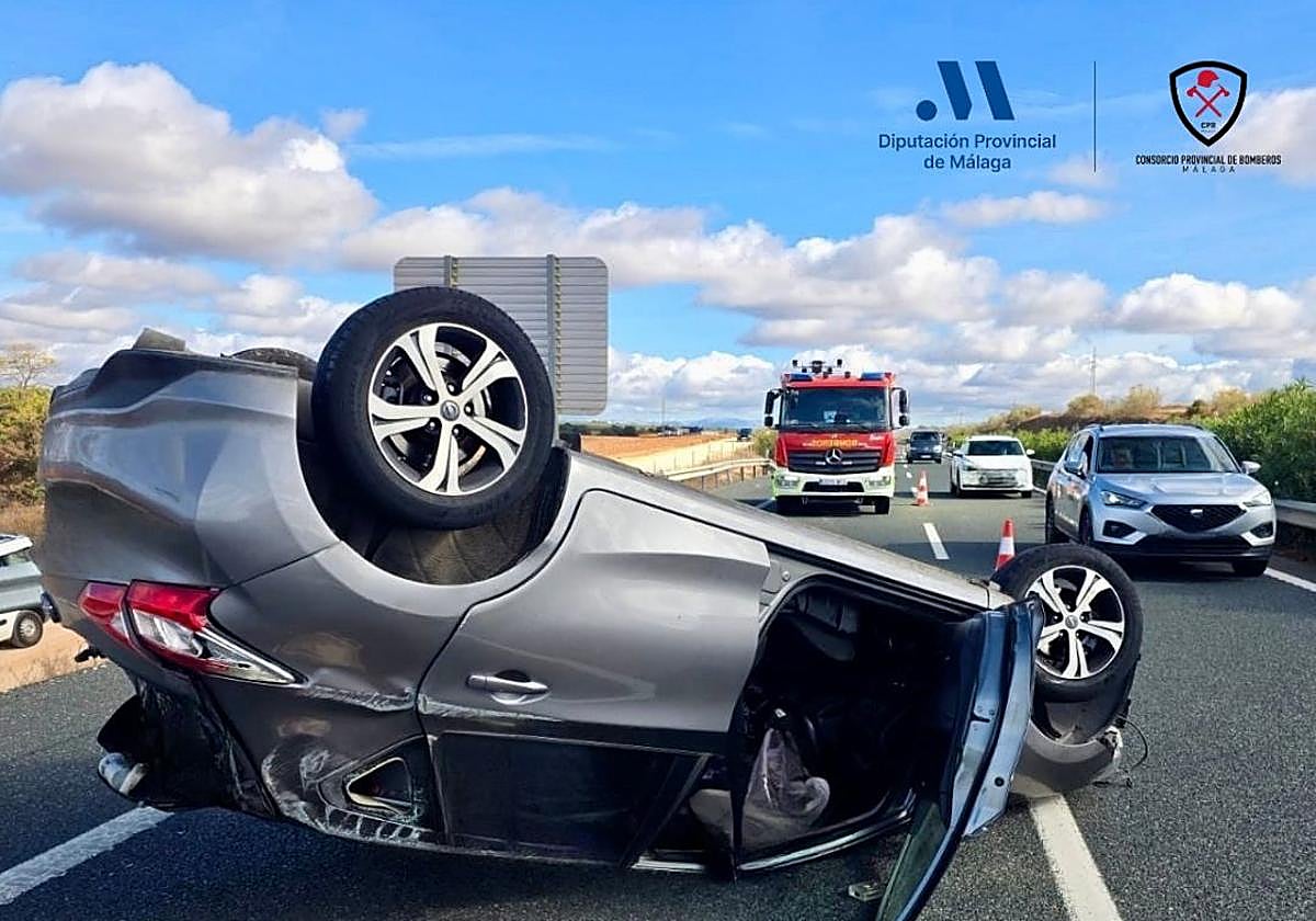 Imagen de uno de los vehículos accidentedos este domingo