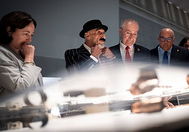 Mariana Pineda, Diego Santos, Paco de la Torre y José Luis Lupiáñez, en la presentación de la exposición.