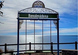 Vista de uno de los miradores del litoral benalmadense.