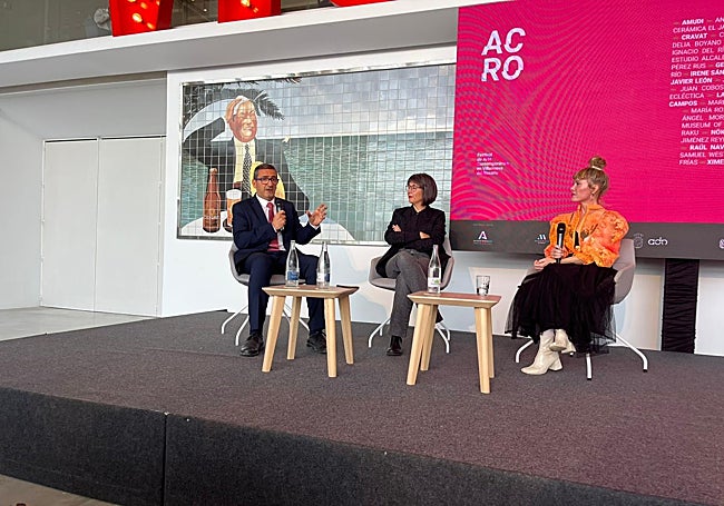 El delegado de Cultura, Carlos García, durante su intervención.
