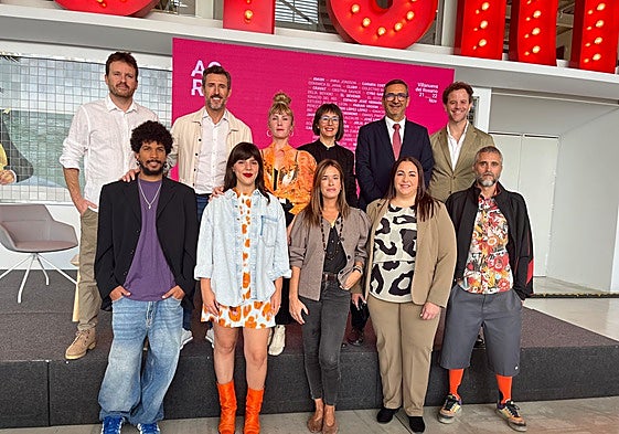 Organizadores, participantes y colaboradores en la presentación de ACRO, que se llevará a cabo en el municipio de Villanueva del Rosario.