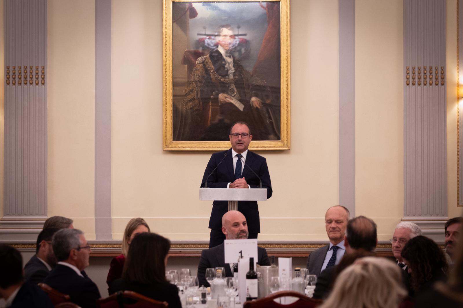 Cena de SUR en la World Travel Market 2025