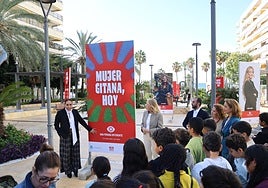 La muestra se ha inaugurado este jueves día 6 en la avenida del Mar.
