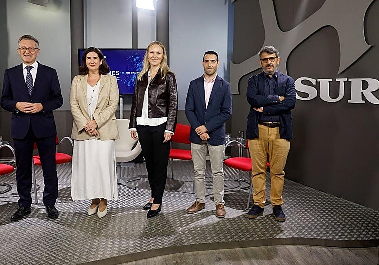 Los participantes al inicio del encuentro