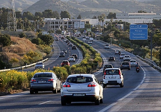 La aplicación persigue reducir el uso del coche privado.