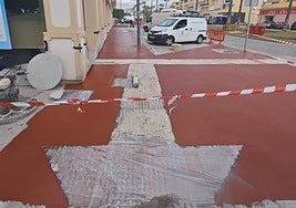 Trabajos de renovación de los acerados en las calles Toulouse-Lautrec y Monet.