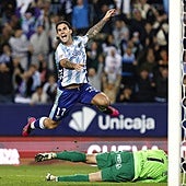 Jauregi celebra un gol, que suponía el 2-1, y que fue anulado por un fuera de juego previo.