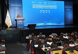 La alcaldesa de Marbella, Ángeles Muñoz, durante su intervención en la conferencia de la Federación Mundial de Ciudades Turísticas.