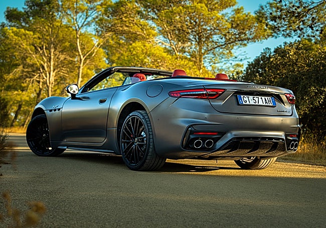 Maserati GranCabrio Trofeo.