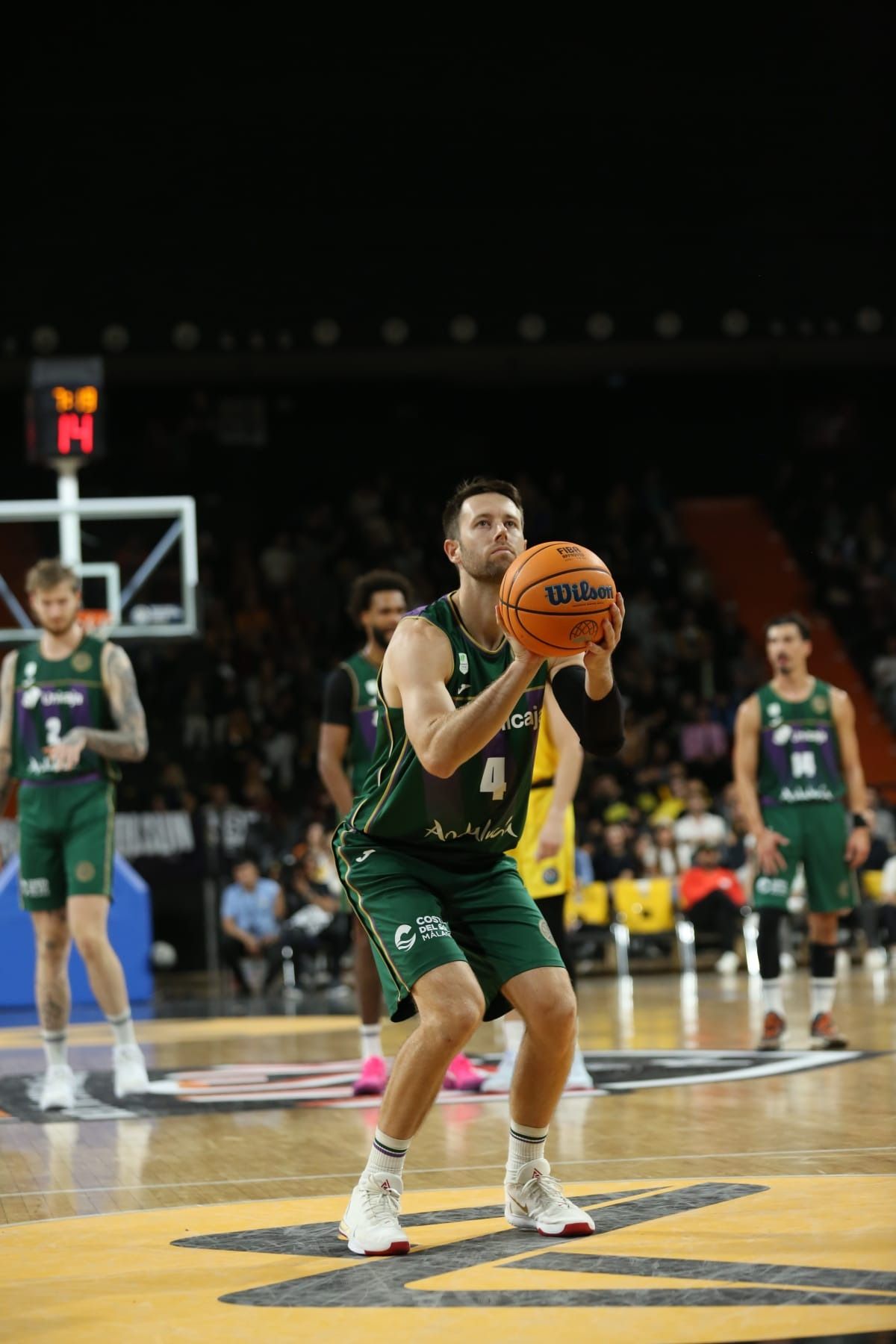 La victoria del Unicaja en la pista del Mersin turco, en imágenes