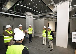 La alcaldesa, Ángeles Muñoz, ha visitado la actuación junto al teniente de alcalde sampedreño, Javier García.