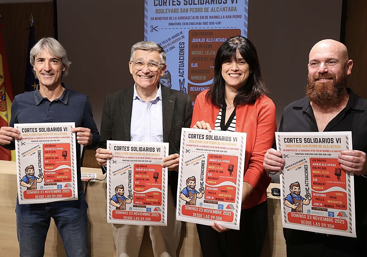 El teniente de alcalde sampedreño, Javier García, ha presentado el evento junto a su promotor, el peluquero Jorge Peña, y la presidenta de la asociación, María José Rodríguez.