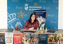 La concejala de Cultura esteponera, Macarena Diánez, sonriente tras la presentación de la vasta programación navideña prevista para este año.