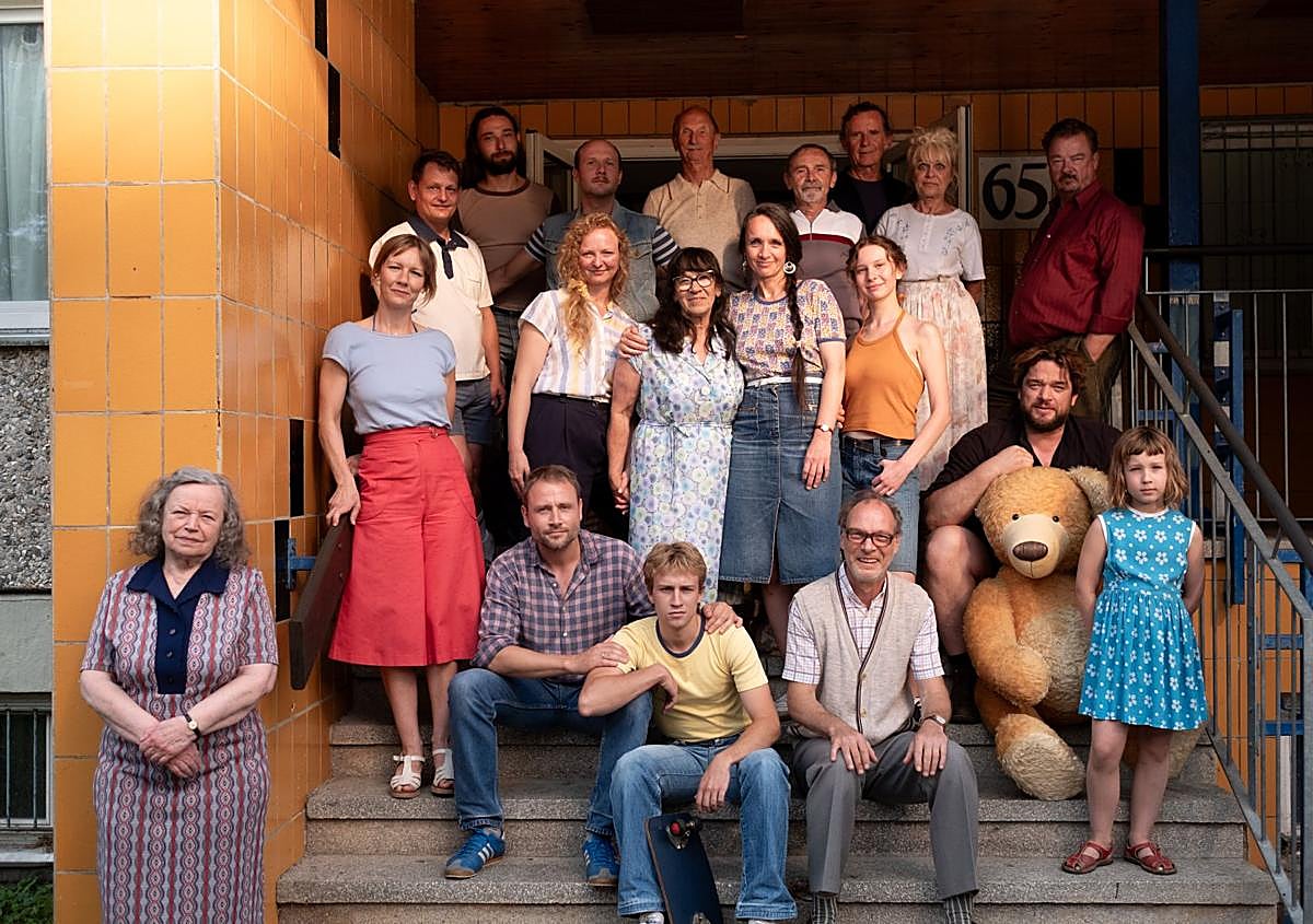 Imagen secundaria 1 - Cómo los alemanes del Este engañaron a los del Oeste: divertida estafa con un reparto estelar alemán