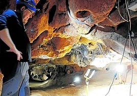 Los últimos sondeos en las cuevas del Tesoro y la Victoria han permitido conocer con más certeza la ocupación durante los últimos 52.000 años.