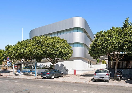 El edificio Costa Bussines,