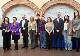 Marbella ha reconocido el compromiso contra la violencia de género de la presidenta del Colegio de Abogados, la comunidad educativa del IES Pablo del Saz y la entidad Inserta Empleo de Fundación ONCE.