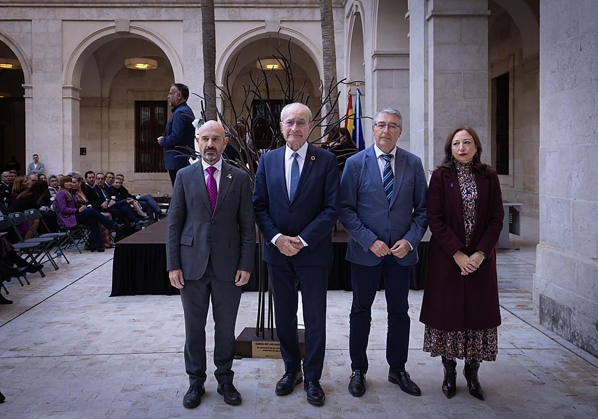 PP y PSOE se unen en defensa de las asociaciones feministas contra el ...
