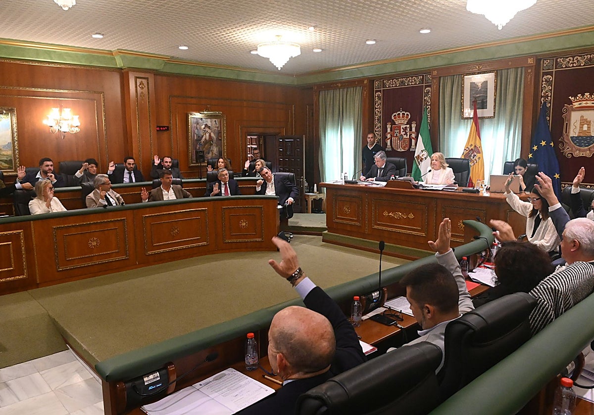 Las propuestas para las nuevas denominaciones de espacios públicos han salido adelante por unanimidad.