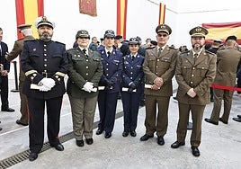 Mariño, Moreno, García-Miña, González Coca, García y Manzanares, el pasado martes, en la Subdelegación de Defensa en Málaga.