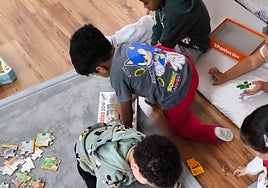 Asociación Arrabal-AID desarrolla este proyecto en su sede de avenida de Fátima.