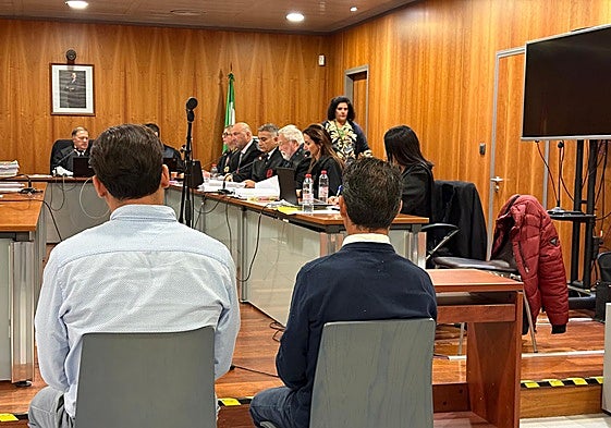 Este lunes los acusados se han vuelto a sentar en el banquillo después de que el Tribunal Superior de Justicia de Andalucía ordenara repetir el juicio