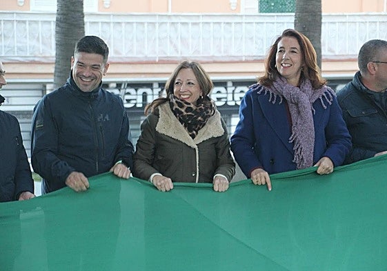 Navarro, junto a Ledesma y Cristóbal Ortega, durante el acto.