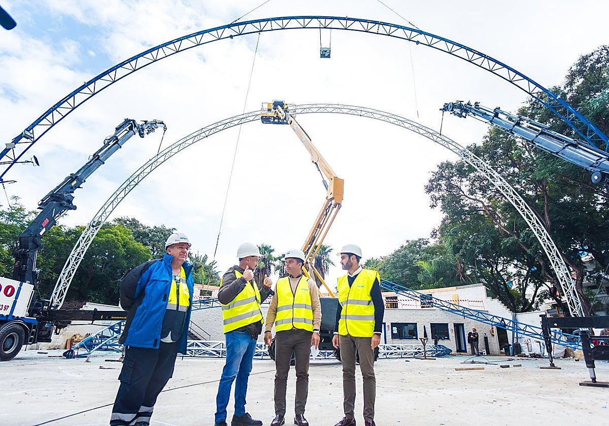 Los concejales de Obras, Diego López, y Deportes, Lisandro Vieytes, han visitado los trabajos.