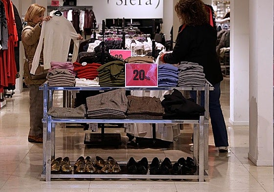 ¿Cuándo abren las tiendas en Málaga en el puente de diciembre?