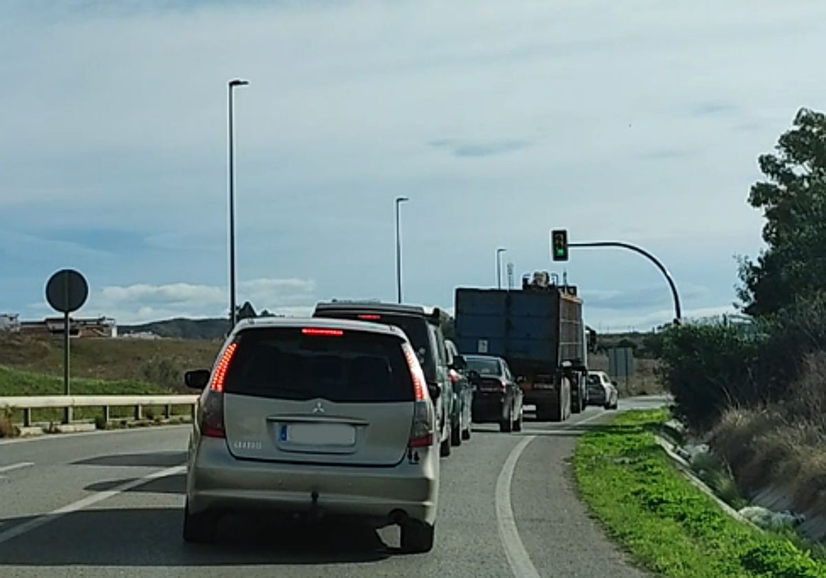 Retenciones en la A-7054 a la altura de Santa Rosalía-Maqueda durante la mañana.