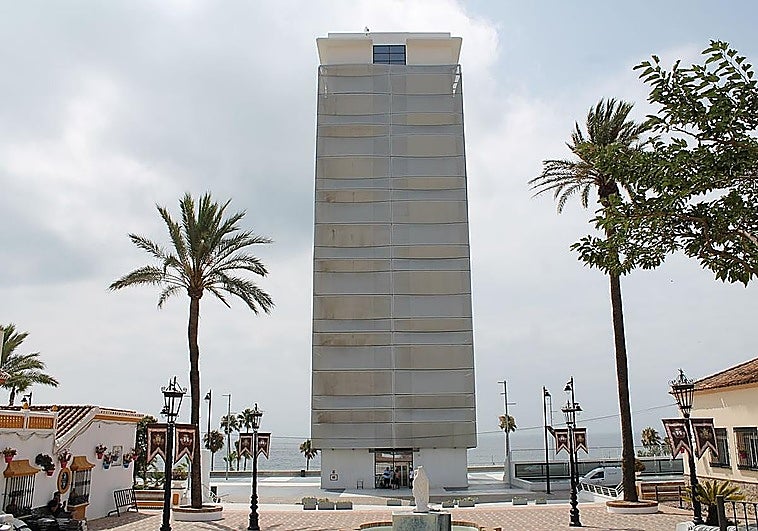 El juzgado cita a declarar al alcalde de Estepona a finales de enero por un presunto delito de tráfico de influencias