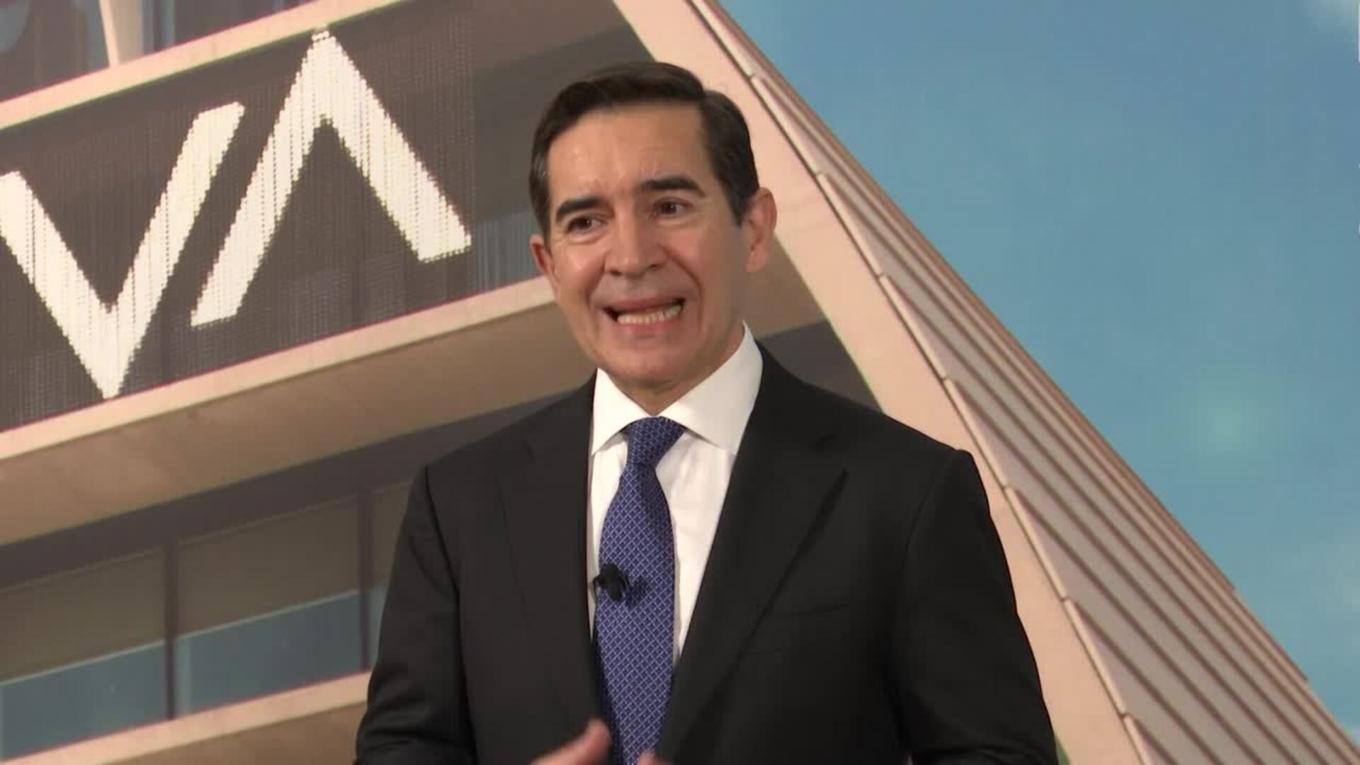 Torres (BBVA) confía en el éxito de la operación con Sabadell, que es "beneficiosa para todos"