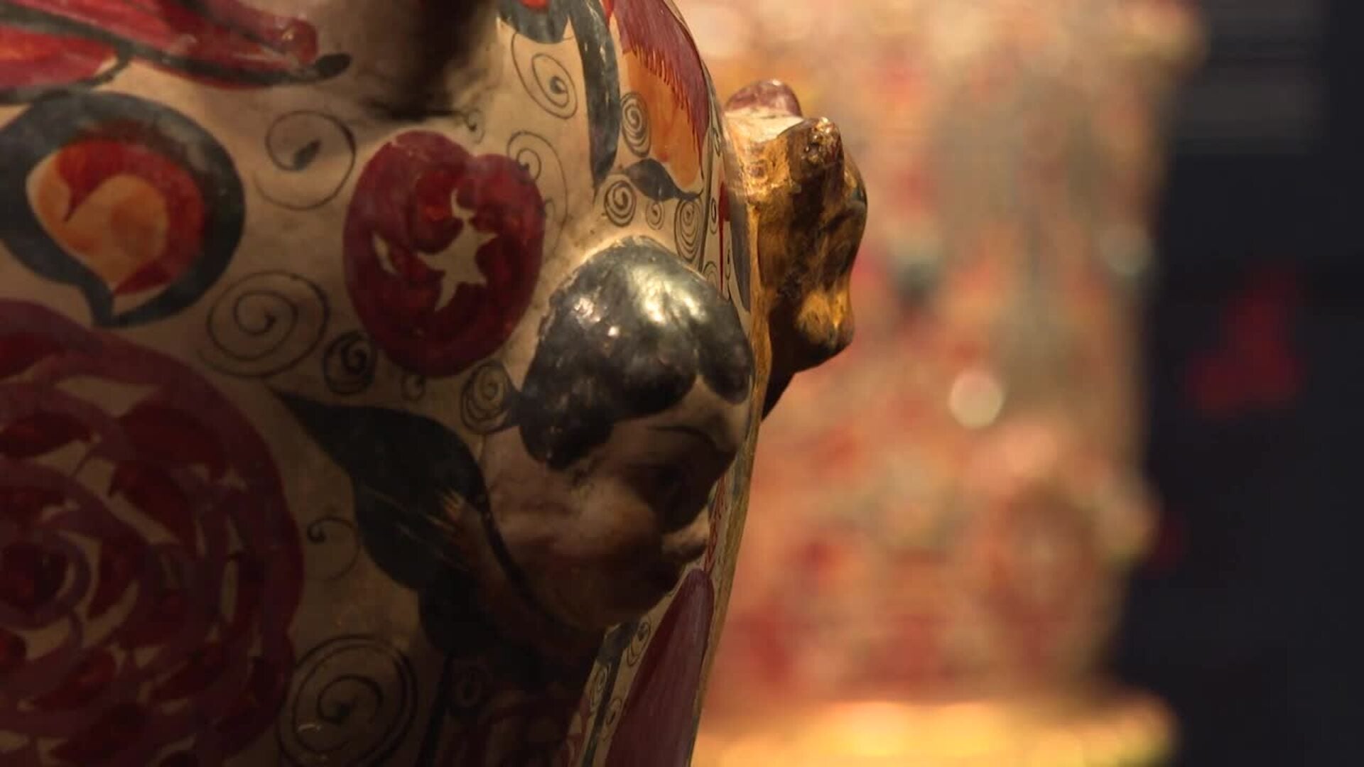 El Museo América expone 'Búcaros', un "viaje al pasado" a través de la cerámica