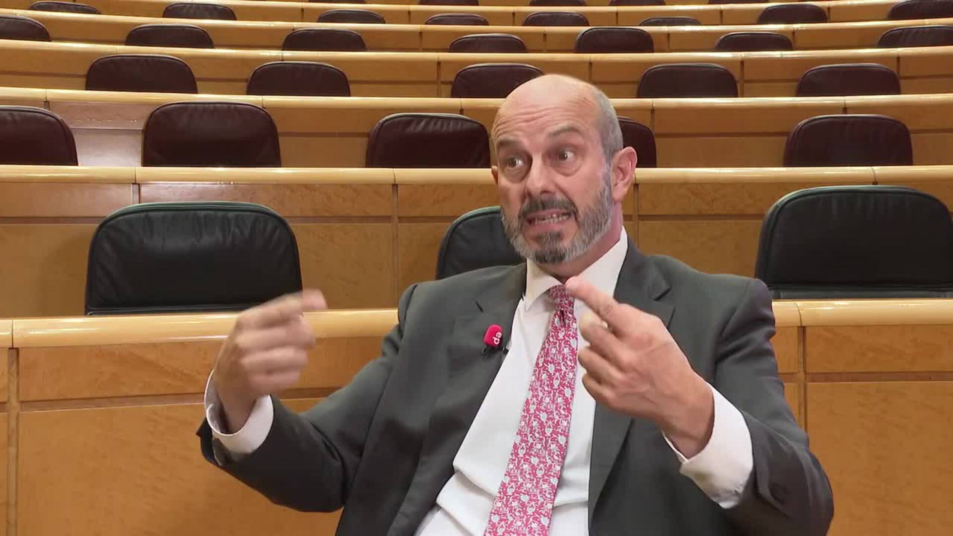 Rollán rechaza que Feijóo presente una moción de censura sin apoyos