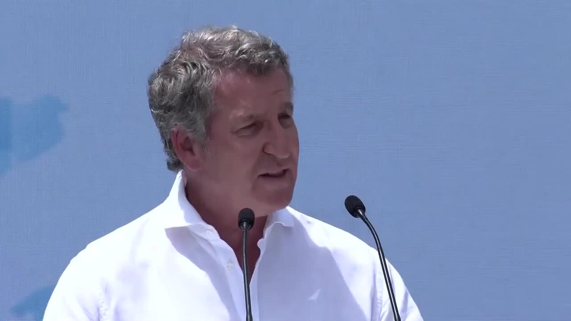 Feijóo acusa al Gobierno de "prácticas mafiosas" y querer a "España anestesiada con escándalos"