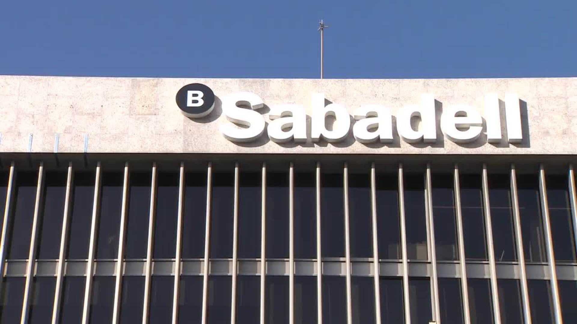 Banco Sabadell confirma haber recibido "indicaciones de interés preliminares" para comprar TSB