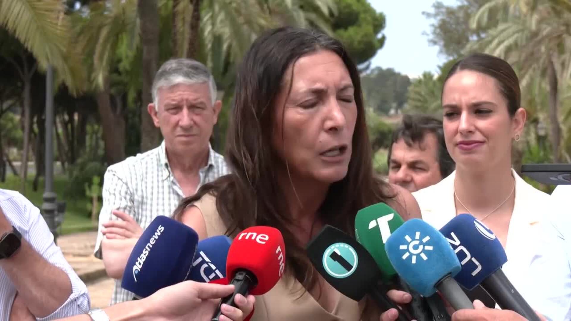 Andalucía asegura que "el interés de Sánchez y su sillón" se ha visto en el reparto de menores