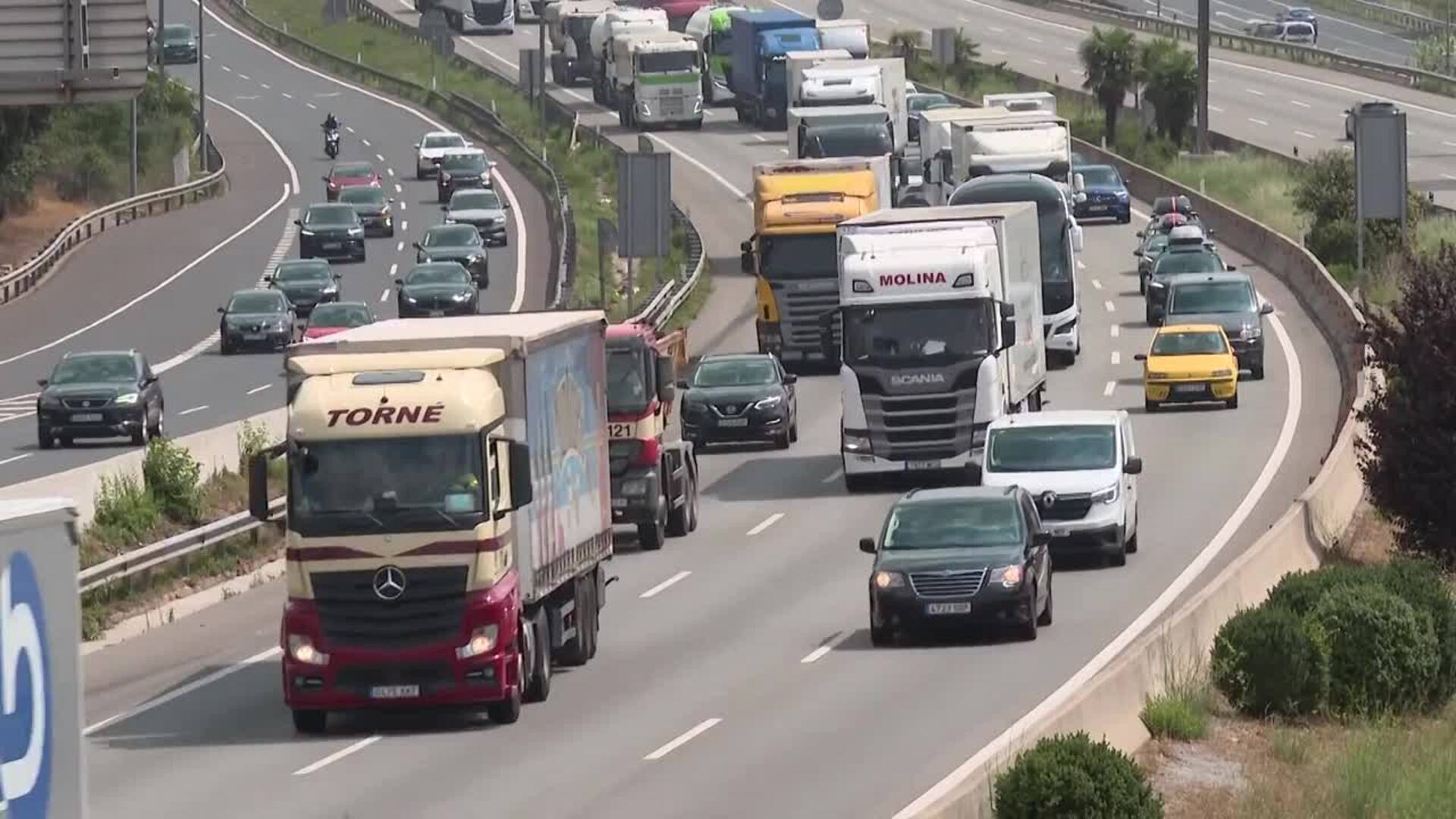 Los carburantes tocan mínimos del verano en pleno Puente de agosto