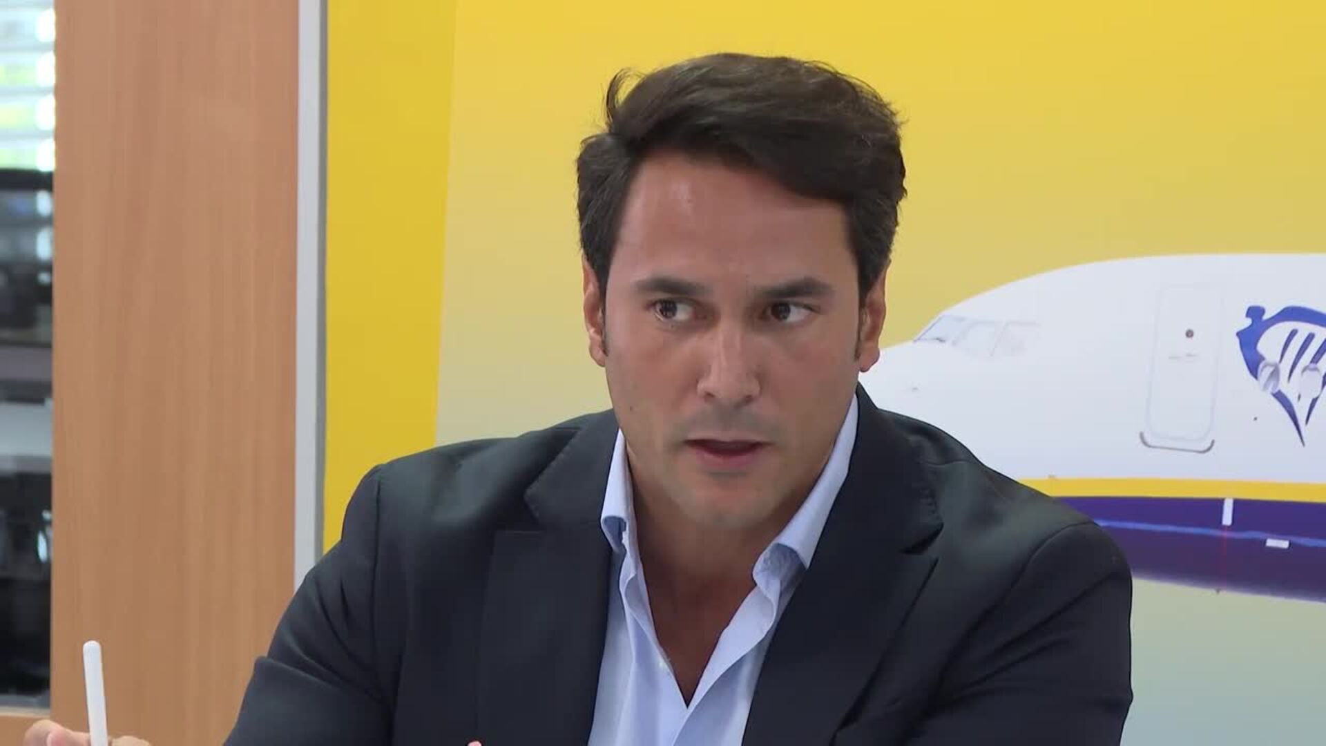 Bruselas expedienta a España por las multas a las aerolíneas que cobran por el equipaje de mano